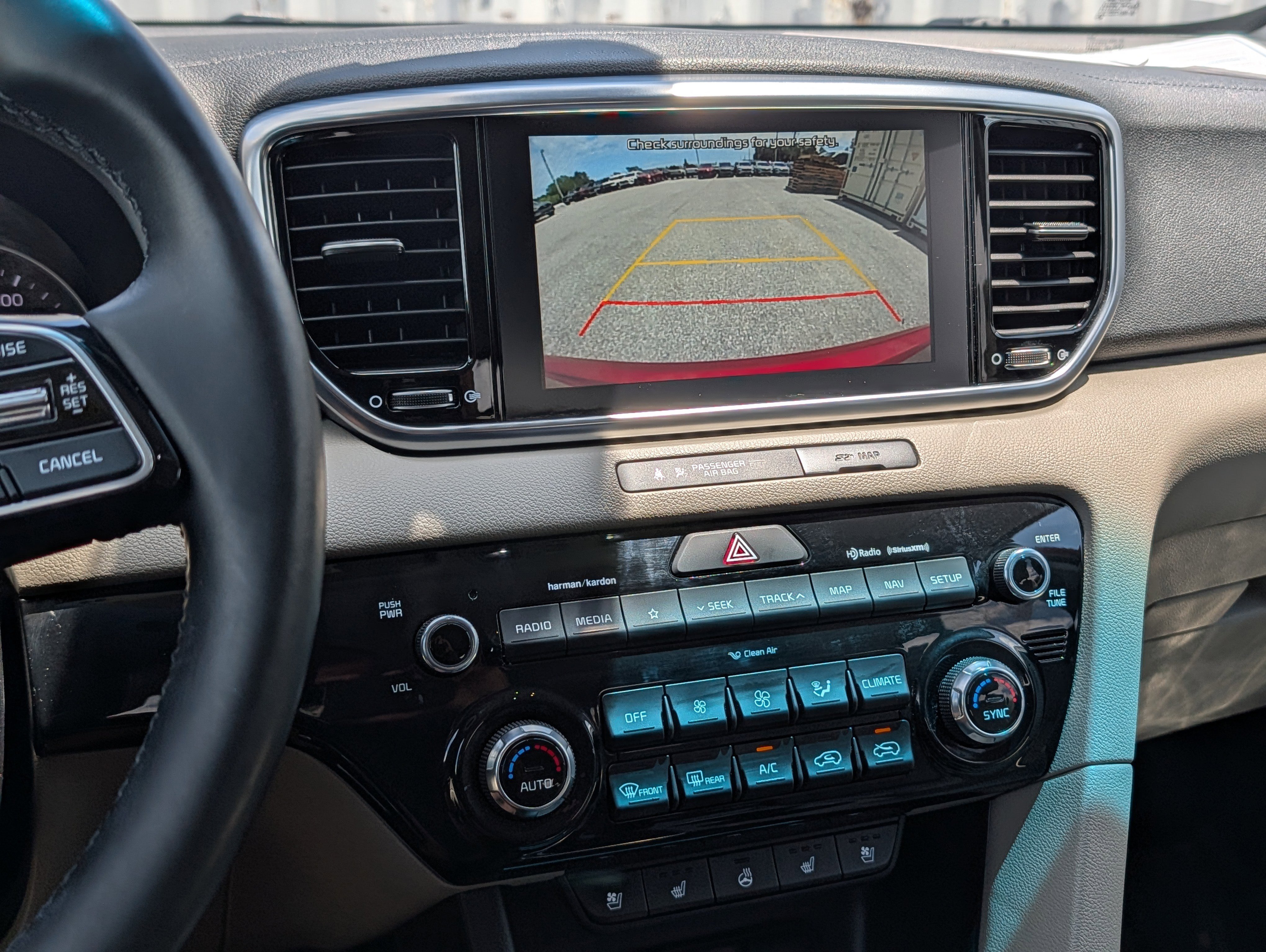 Used 2022 Kia Sportage EX w/ EX Technology Package FWD image 31