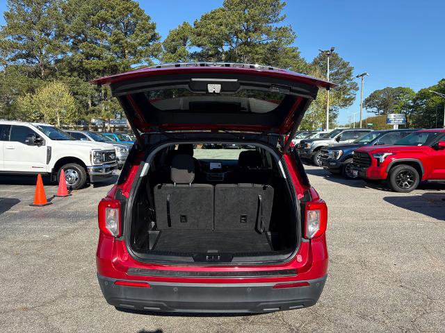 Certified 2020 Ford Explorer XLT w/ Comfort Package image 9