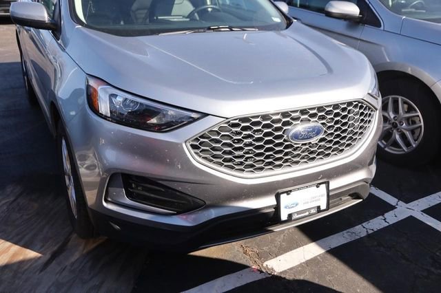 Certified 2024 Ford Edge SEL image 2