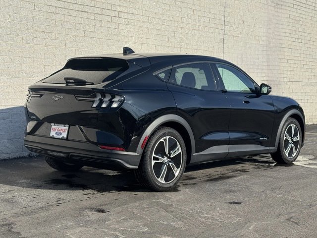 Certified 2022 Ford Mustang Mach-E Select image 3