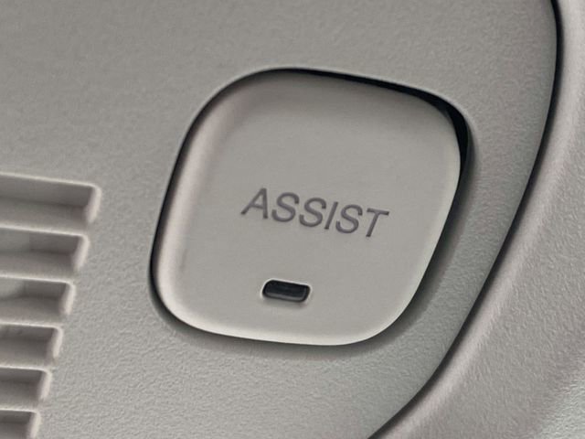 Used 2023 Jeep Renegade Altitude w/ Convenience Group I image 34