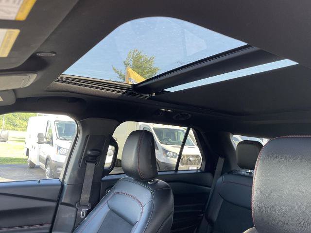 Certified 2023 Ford Explorer ST-Line w/ Class IV Trailer Tow Package AWD/4WD image 27