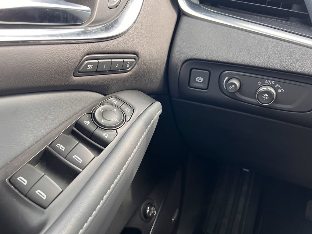Used 2021 Buick Enclave Premium w/ Sun and Sites Package AWD/4WD image 30