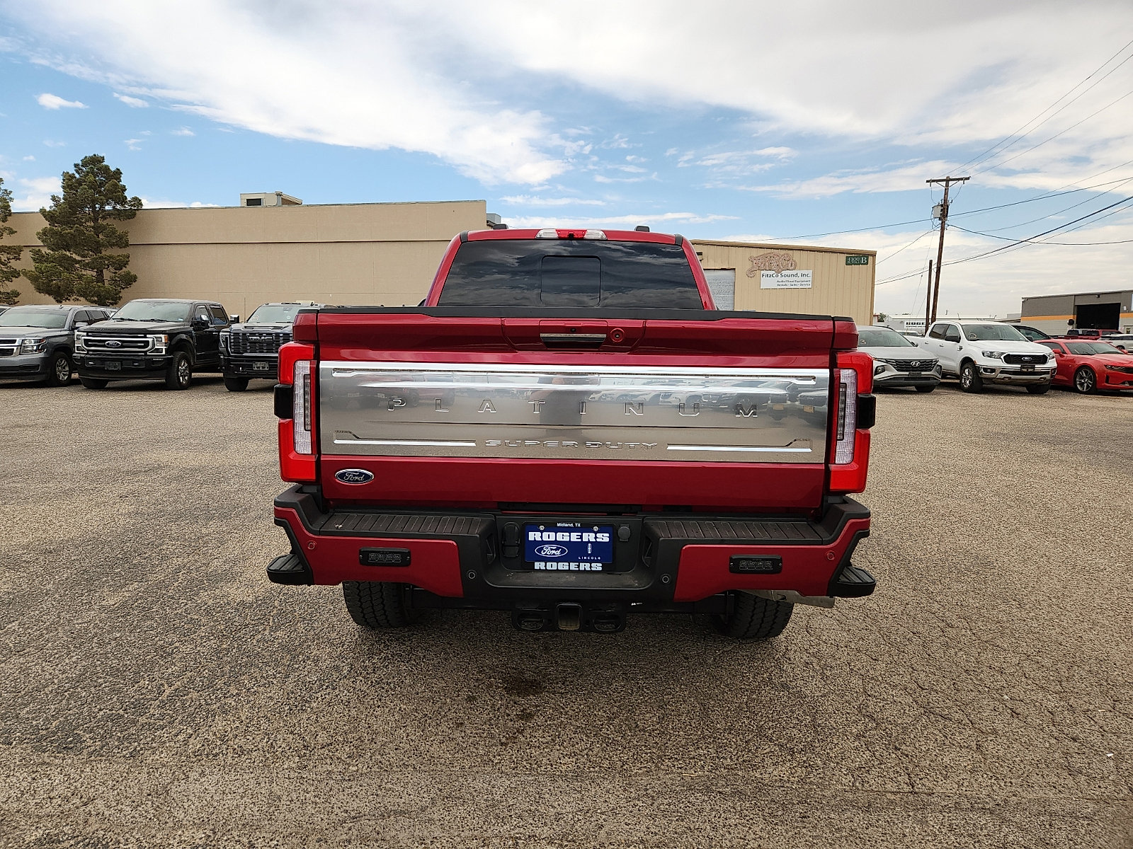 Certified 2023 Ford F250 Platinum w/ FX4 Off-Road Package AWD/4WD image 6