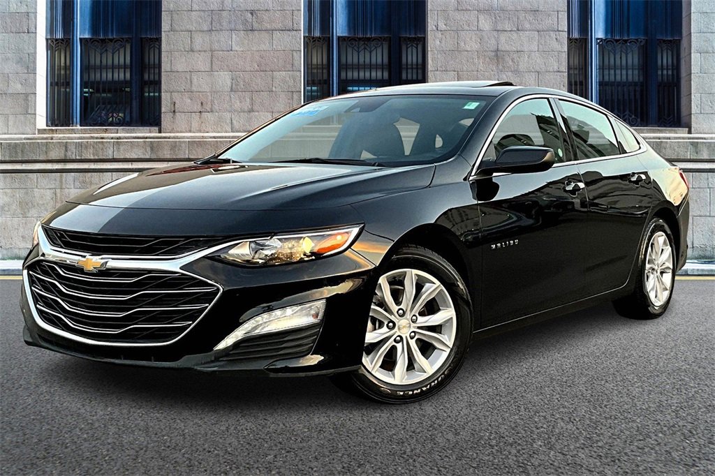 Used 2024 Chevrolet Malibu LT image 2