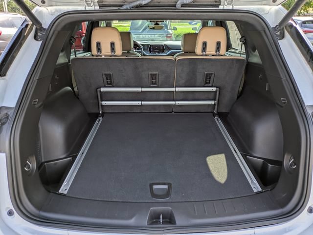 Used 2019 Chevrolet Blazer Premier w/ Sun and Wheels Package FWD image 13