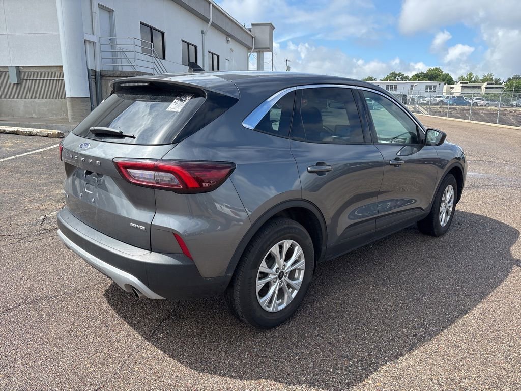 Certified 2023 Ford Escape Active AWD/4WD image 7