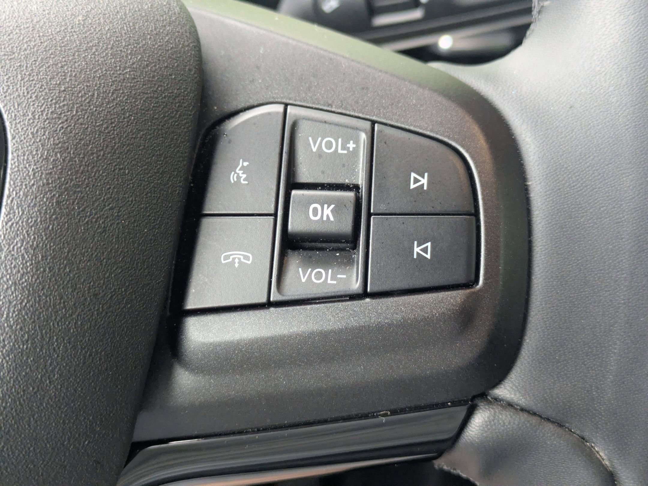 Certified 2022 Ford Mustang Mach-E Select AWD/4WD image 16