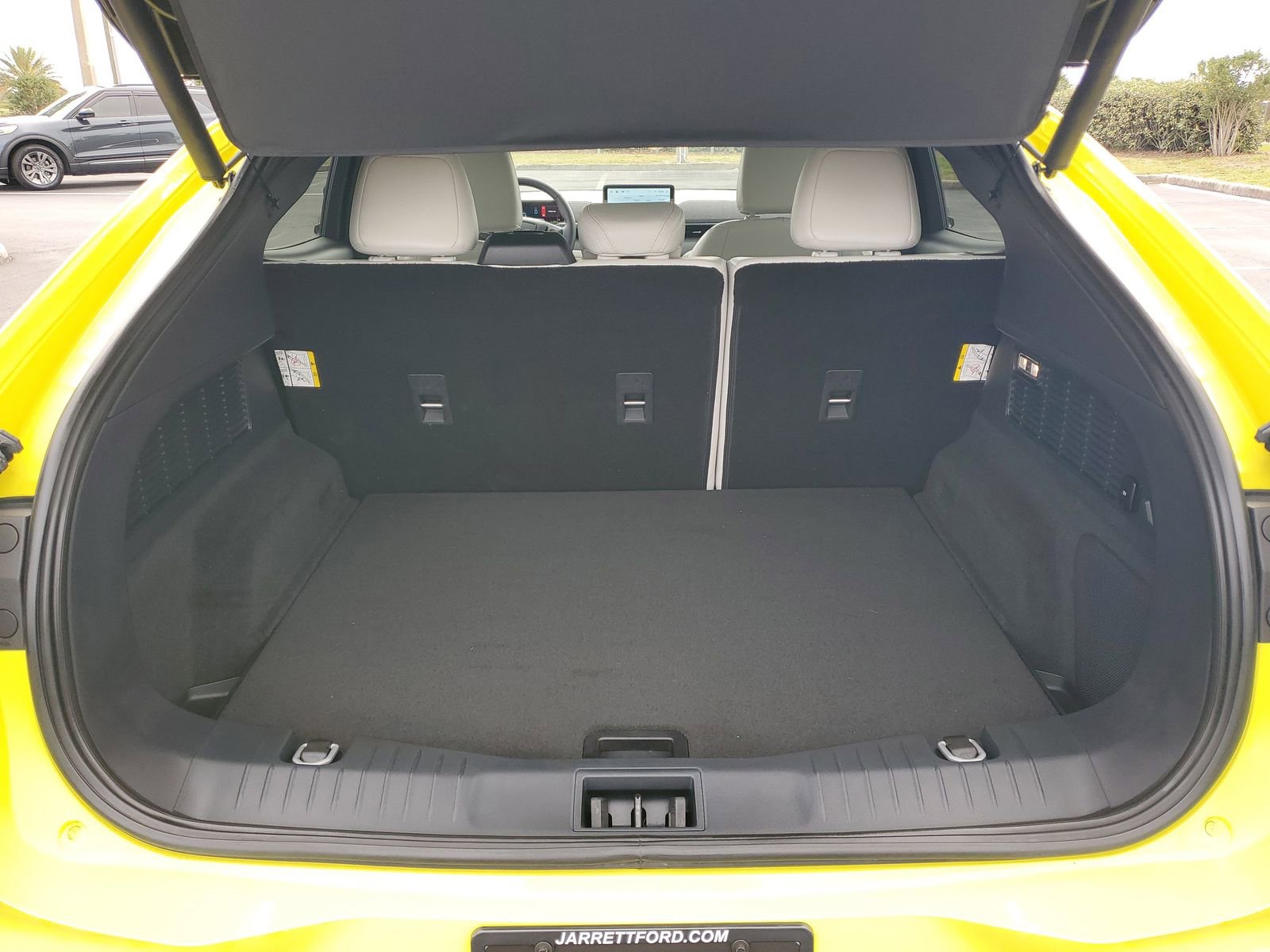 Certified 2025 Ford Mustang Mach-E Premium RWD image 7