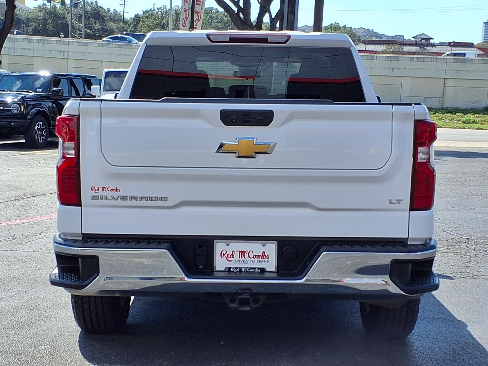 Used 2023 Chevrolet Silverado 1500 LT RWD image 7