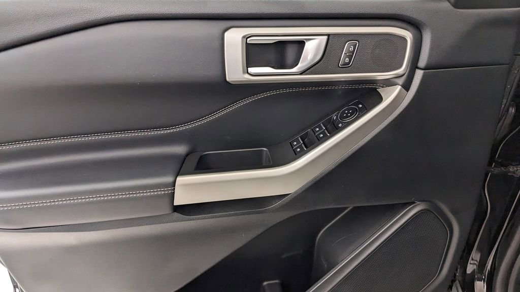 Certified 2023 Ford Explorer XLT w/ Equipment Group 202A image 26