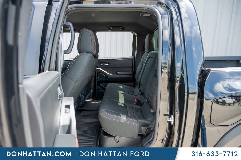 Used 2025 Nissan Frontier PRO-4X AWD/4WD image 23