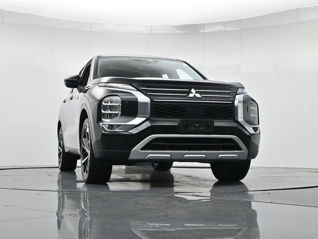Used 2024 Mitsubishi Outlander SE AWD/4WD image 39