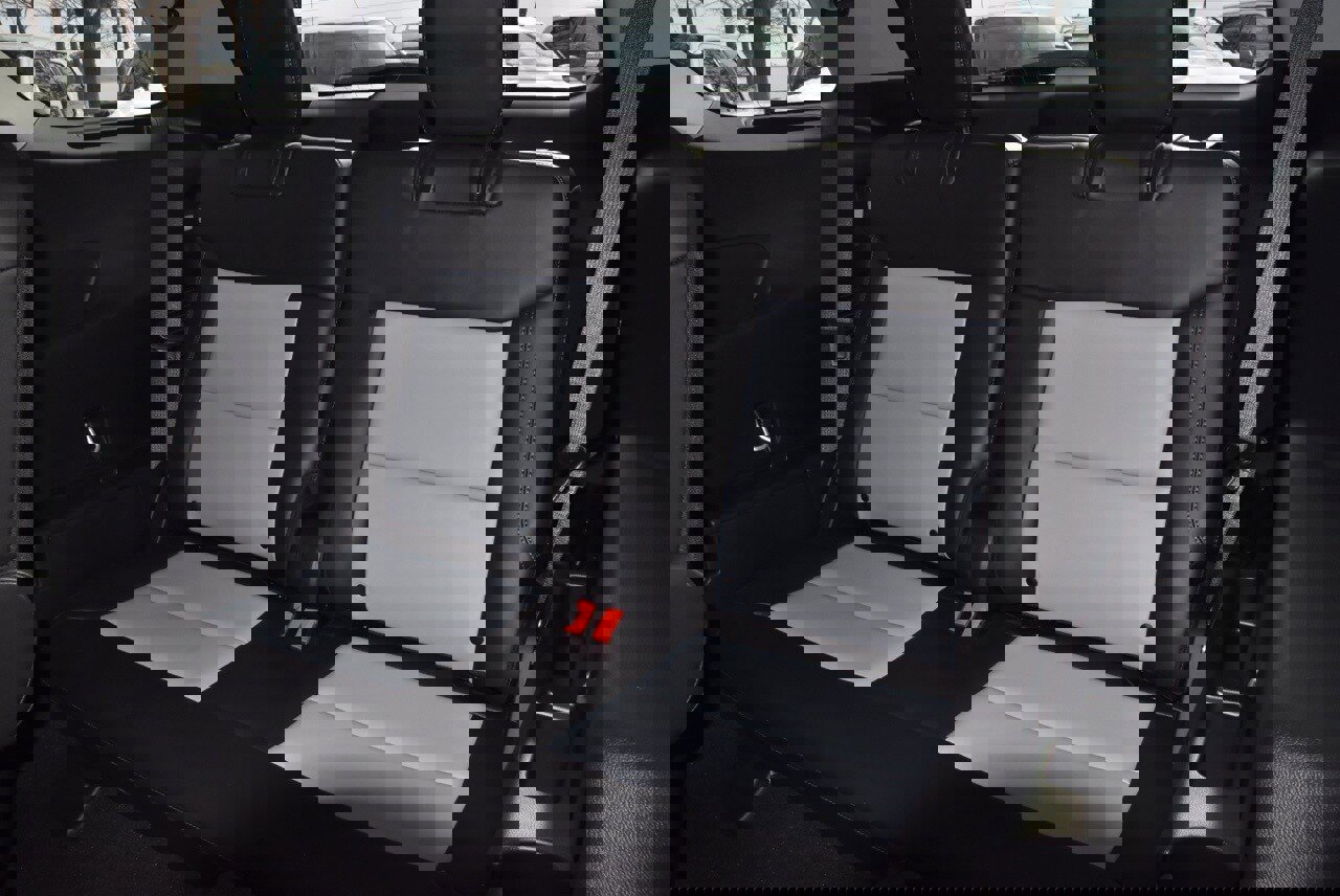 Certified 2023 Ford Explorer XLT w/ Equipment Group 202A image 15