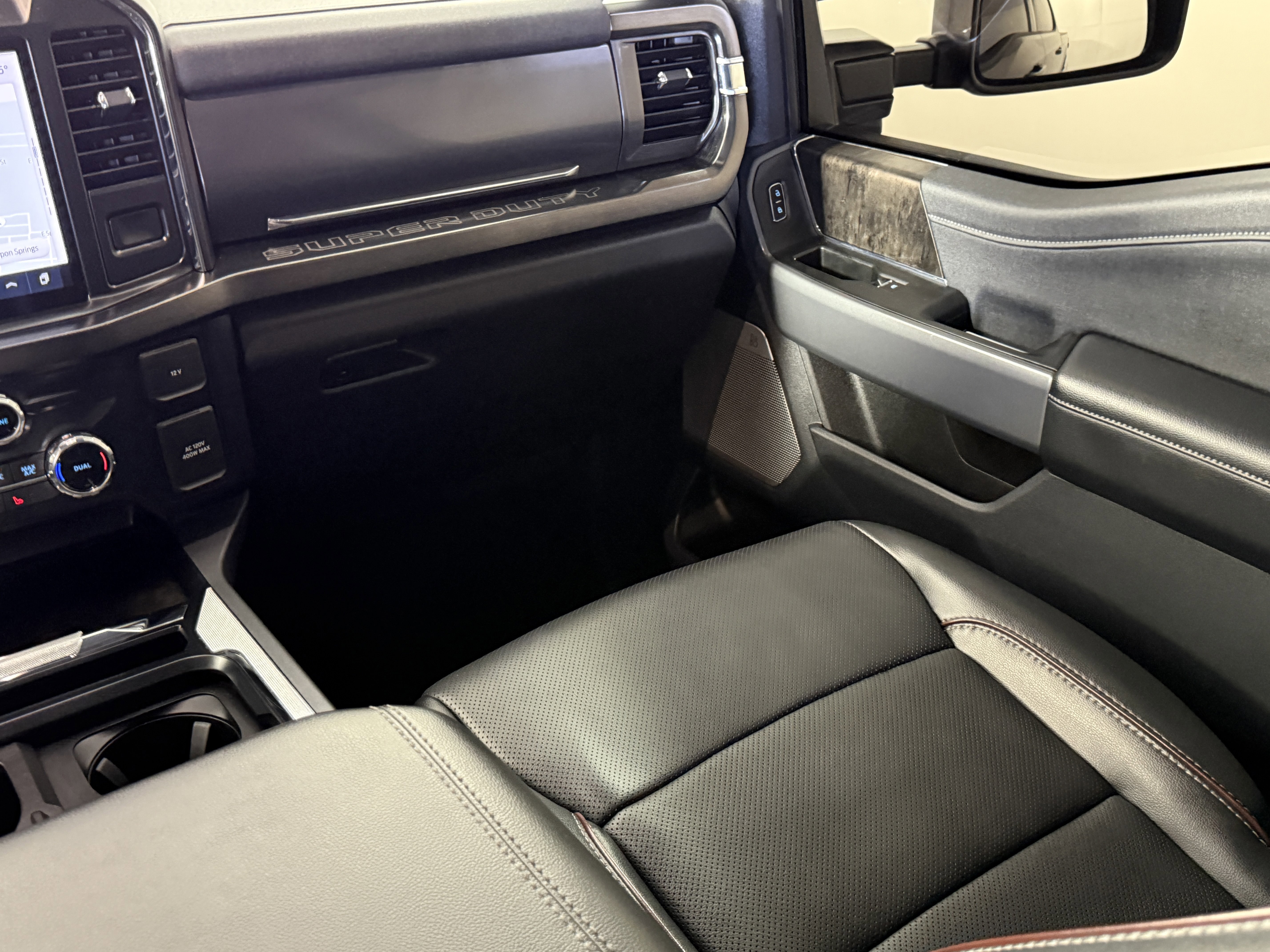 Certified 2024 Ford F250 Lariat w/ Lariat Ultimate Package image 14