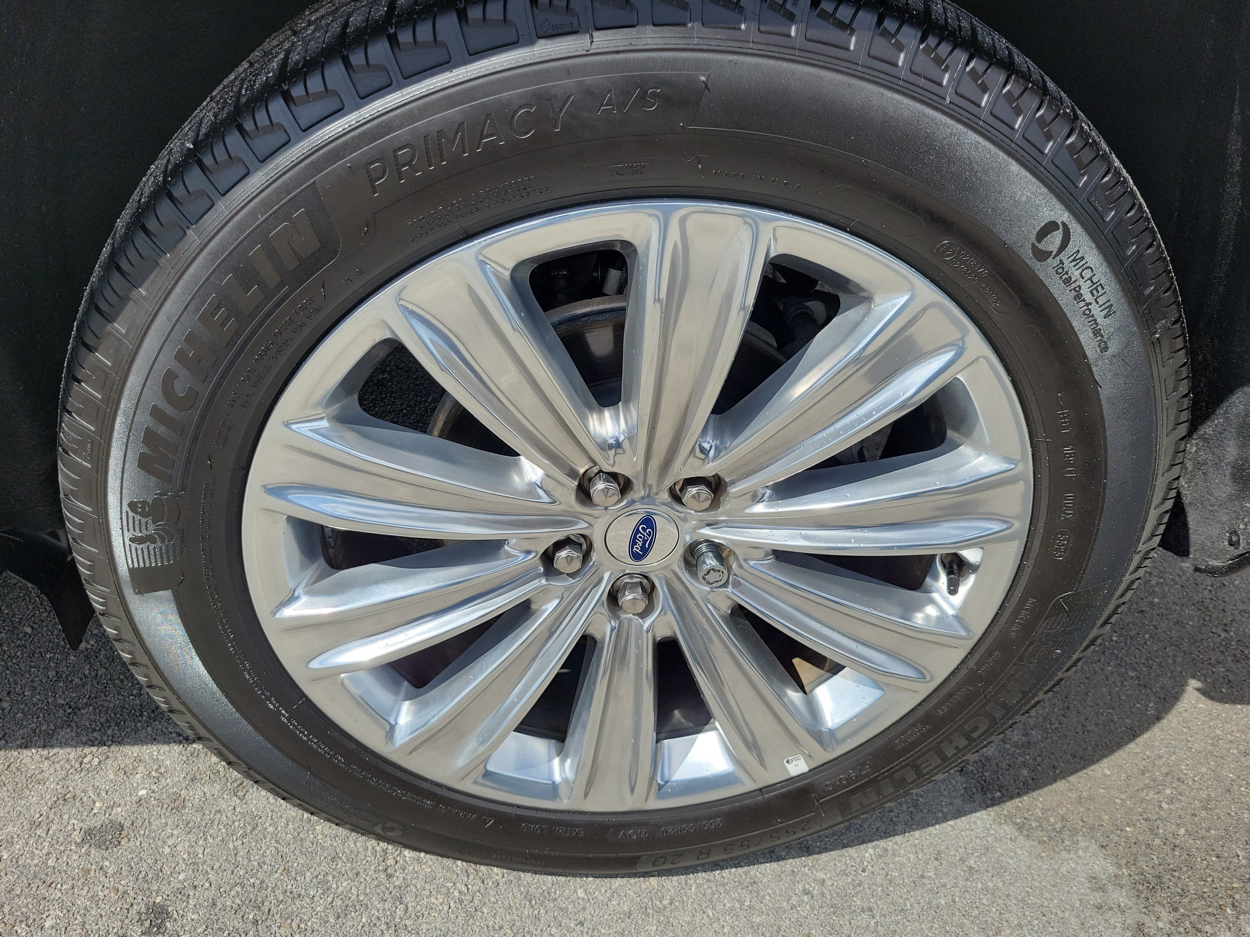Certified 2023 Ford Explorer Limited w/ Limited Technology Package RWD image 31