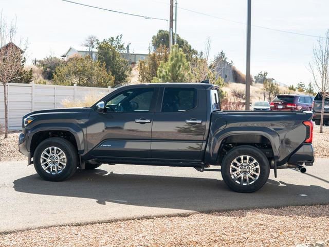 Used 2025 Toyota Tacoma Limited AWD/4WD image 9