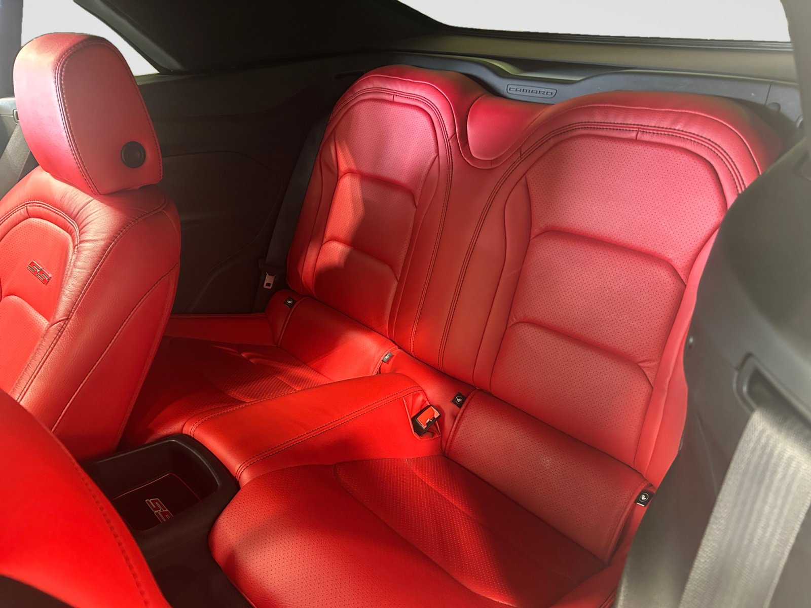 Used 2019 Chevrolet Camaro SS RWD image 16