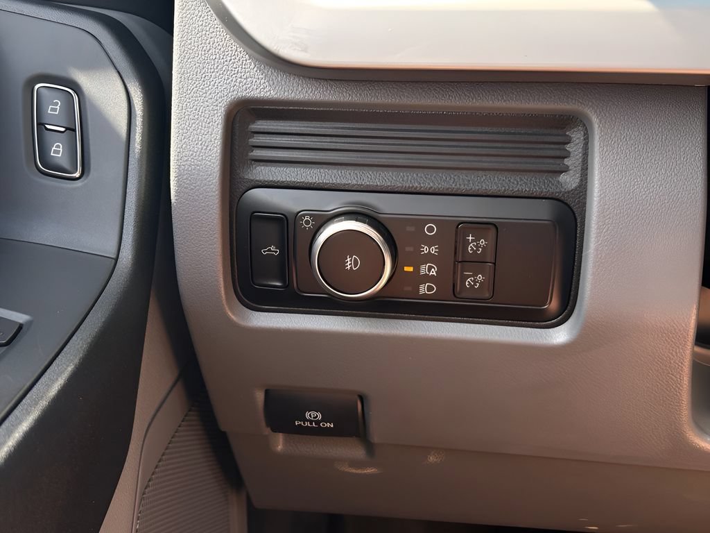 Certified 2023 Ford F250 XL w/ 360-Degree Camera Package AWD/4WD image 19