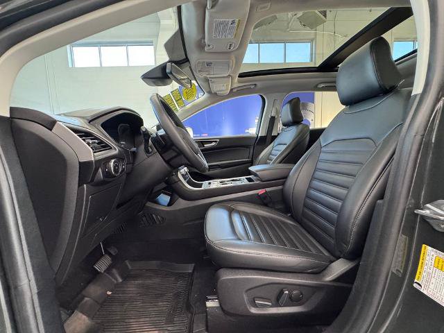 Certified 2024 Ford Edge SEL w/ Convenience Package AWD/4WD image 11