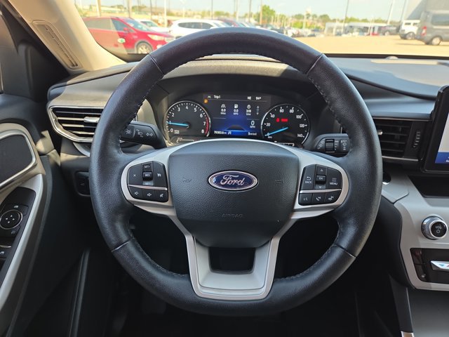 Certified 2023 Ford Explorer XLT w/ Equipment Group 202A RWD image 19