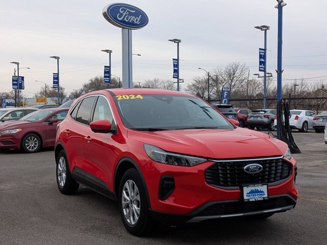 Certified 2024 Ford Escape Active w/ Tech Pack #2 FWD image 2