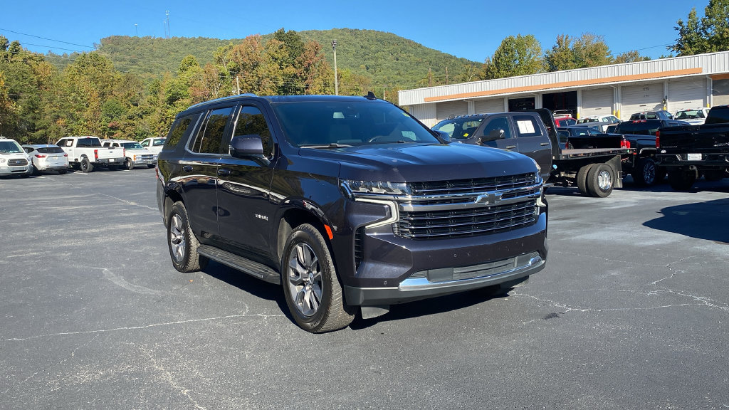 Used 2022 Chevrolet Tahoe LT w/ LT Signature Plus Package AWD/4WD image 3