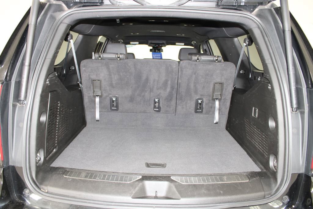 Used 2024 Chevrolet Suburban RST image 19