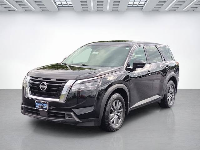 Used 2022 Nissan Pathfinder S AWD/4WD image 3
