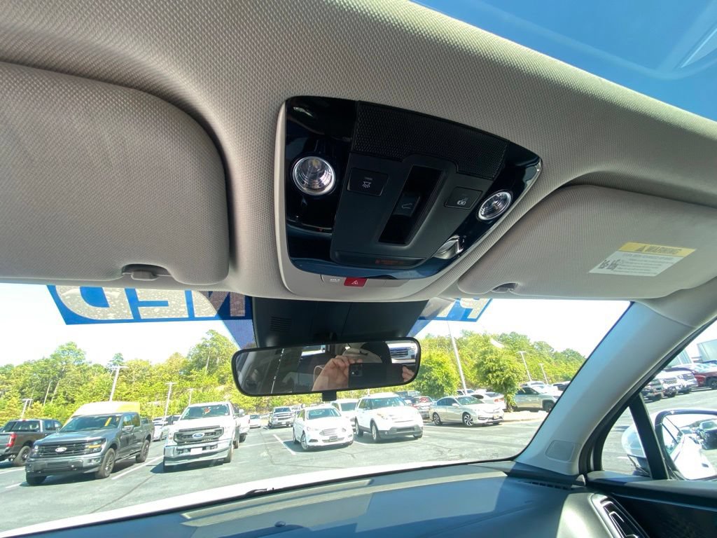 Used 2025 Kia Sorento S w/ Panoramic Sunroof Package FWD image 21