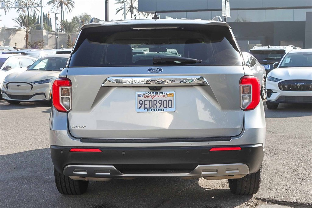 Certified 2022 Ford Explorer XLT w/ Equipment Group 202A image 9