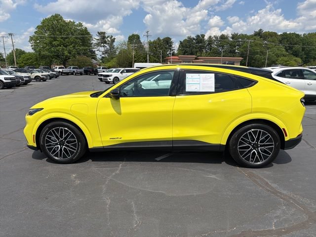 Certified 2025 Ford Mustang Mach-E Premium RWD image 4