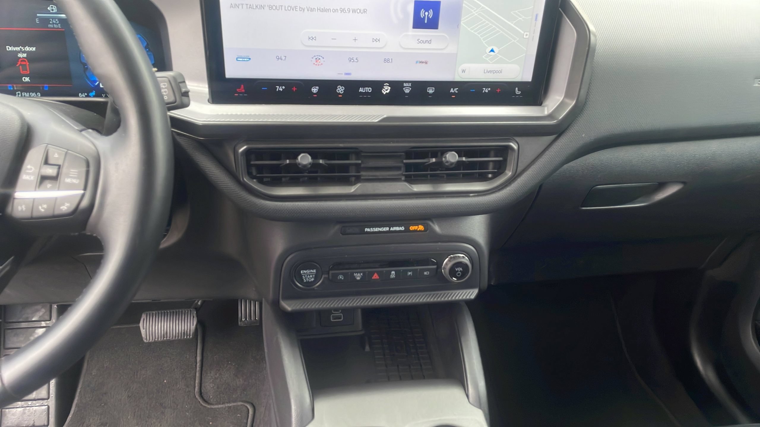 Certified 2025 Ford Bronco Sport Outer Banks w/ Outer Banks Tech Package+ AWD/4WD image 19