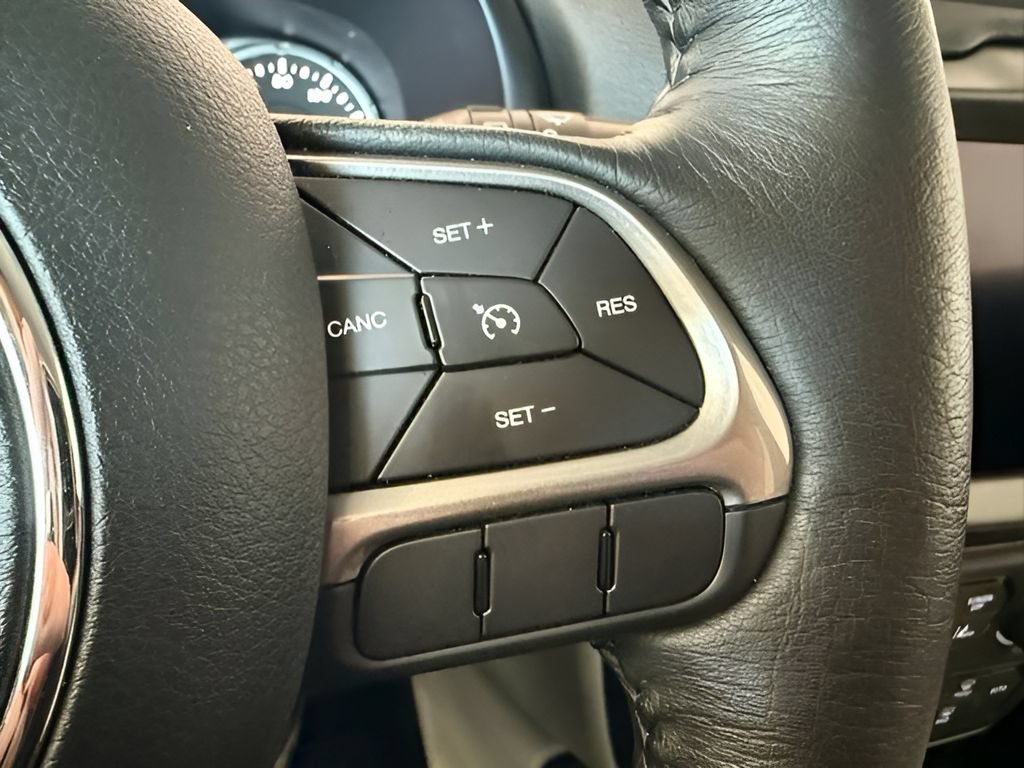 Used 2022 Jeep Renegade Limited AWD/4WD image 19