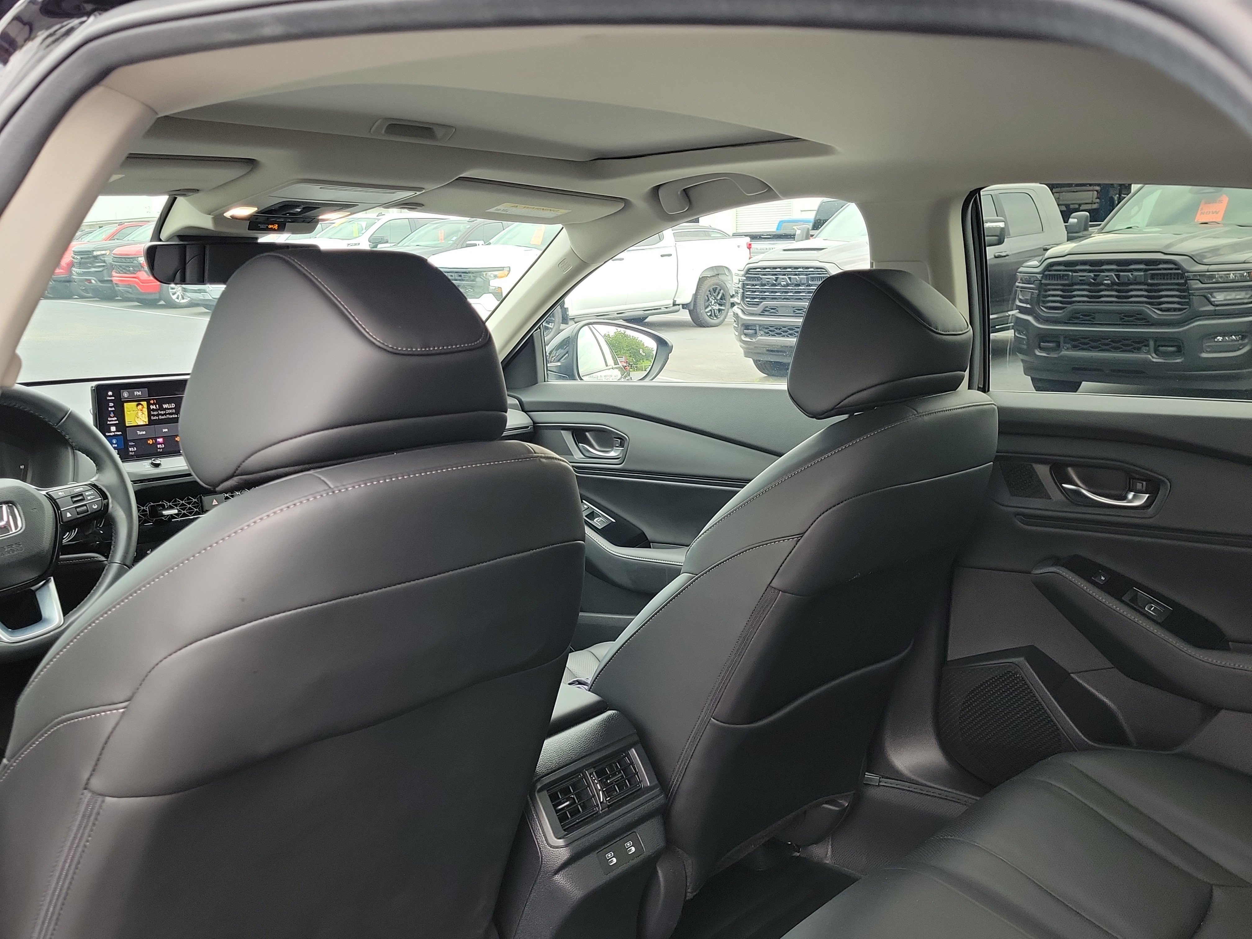 Used 2024 Honda Accord Touring image 14