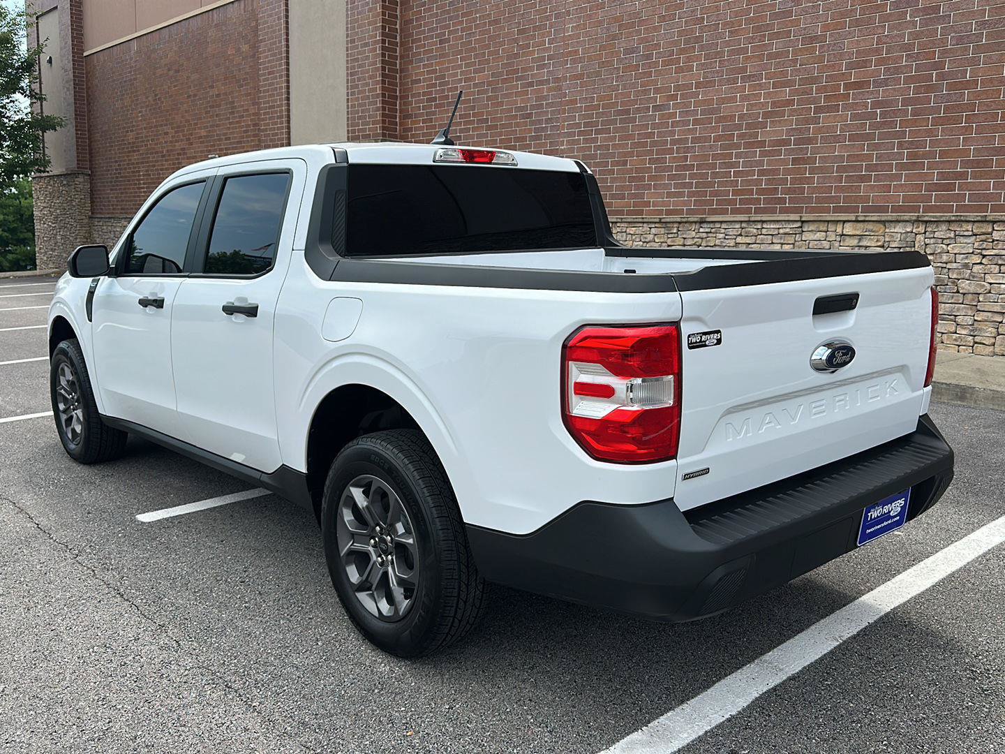 Certified 2024 Ford Maverick XLT FWD image 3
