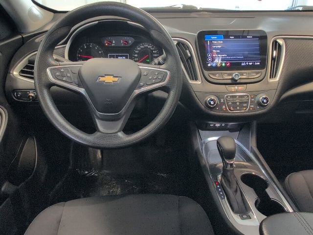 Used 2022 Chevrolet Malibu LT FWD image 18