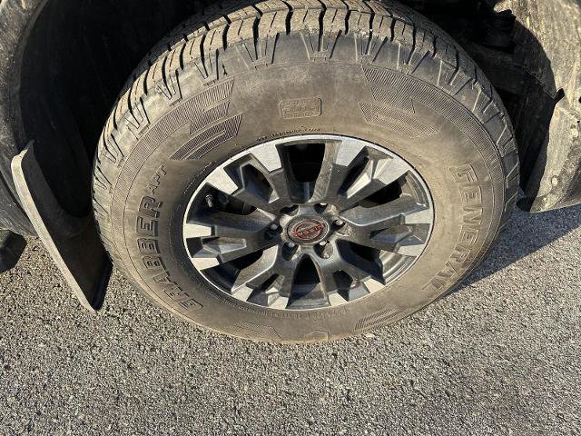 Used 2024 Nissan Titan PRO-4X w/ Pro-4x Convenience Package image 9