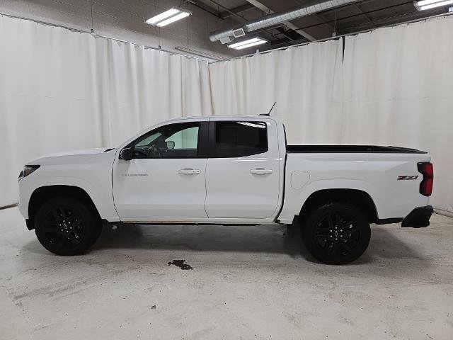 Used 2025 Chevrolet Colorado Z71 w/ Technology Package AWD/4WD image 25