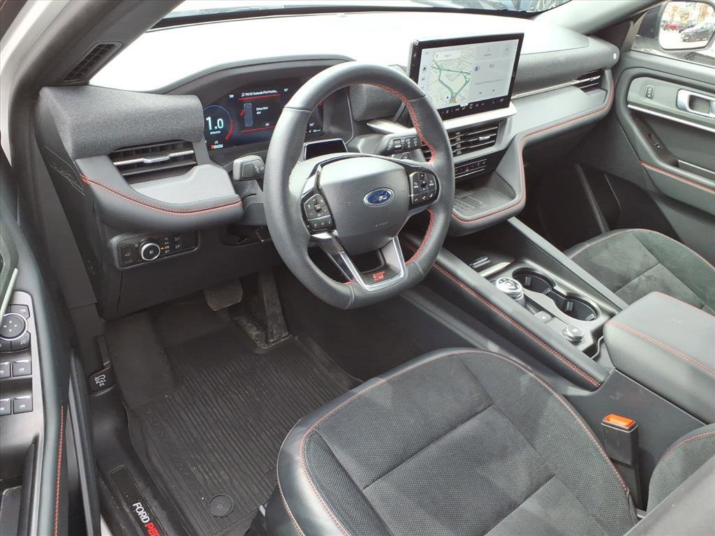 Certified 2025 Ford Explorer ST AWD/4WD image 8