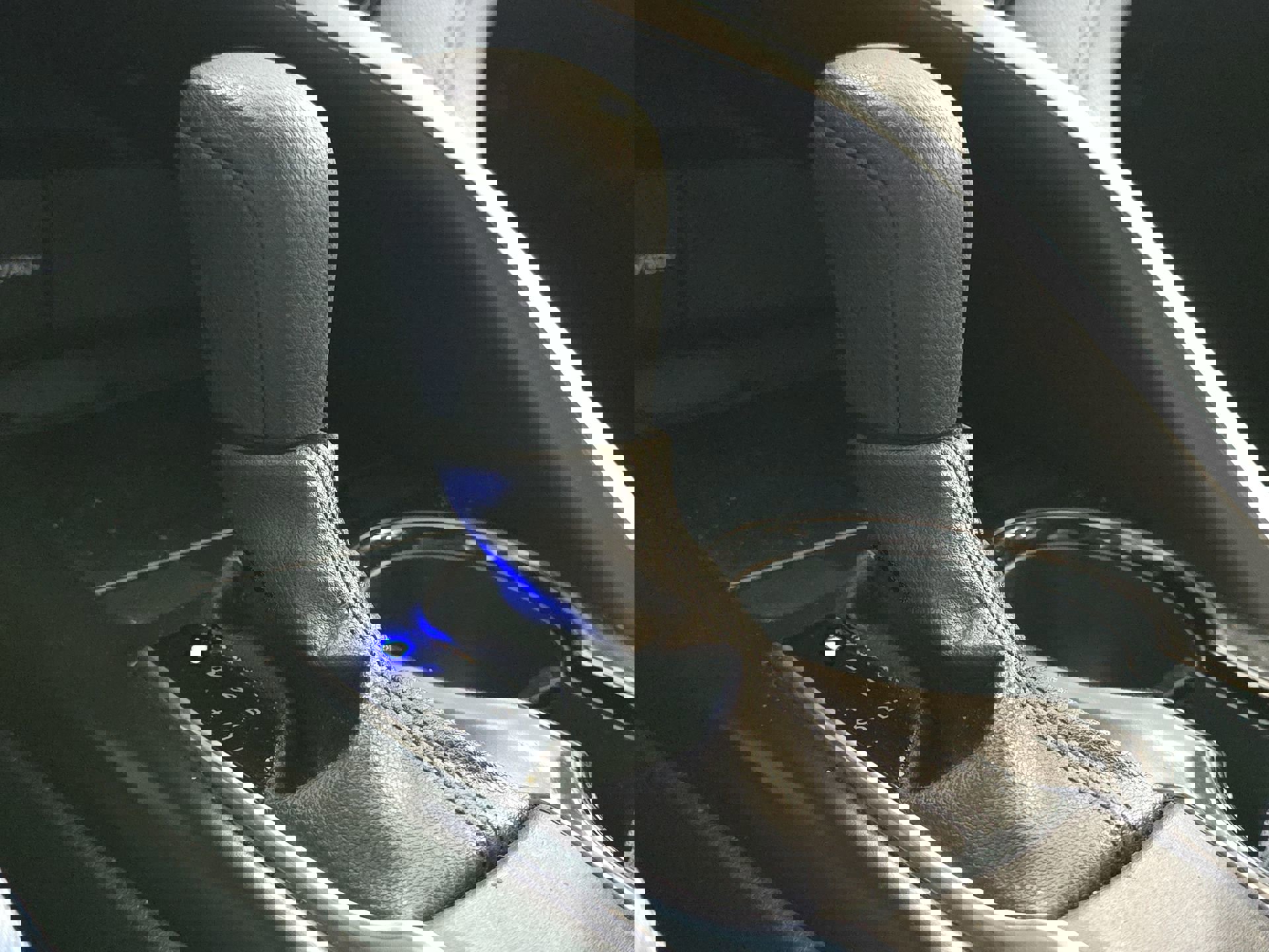 Used 2020 Toyota Camry LE image 19