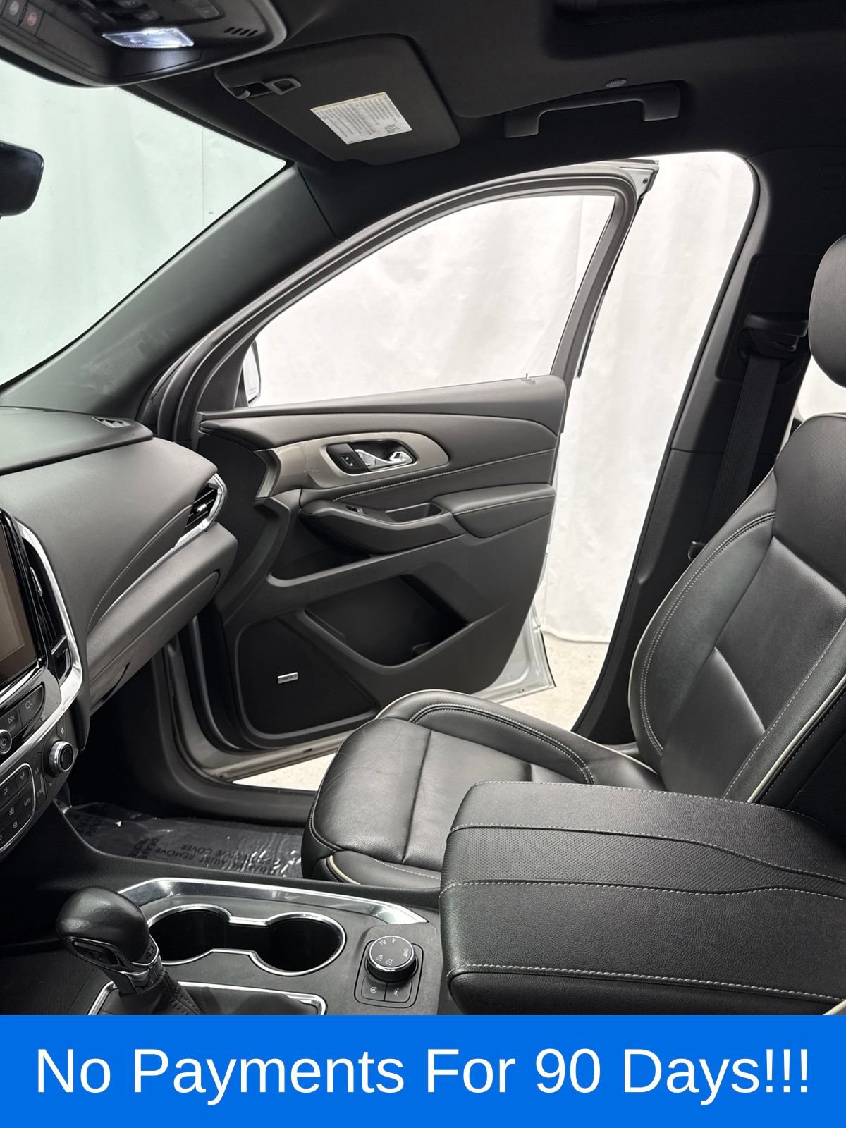 Used 2022 Chevrolet Traverse Premier w/ Redline Edition AWD/4WD image 22