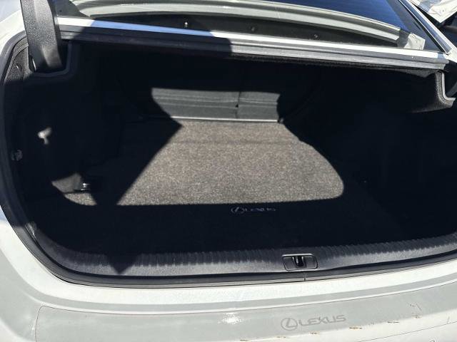 Used 2017 Lexus RC 200t F Sport image 13