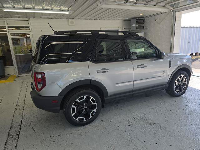Certified 2023 Ford Bronco Sport Outer Banks w/ Tech Package AWD/4WD image 6