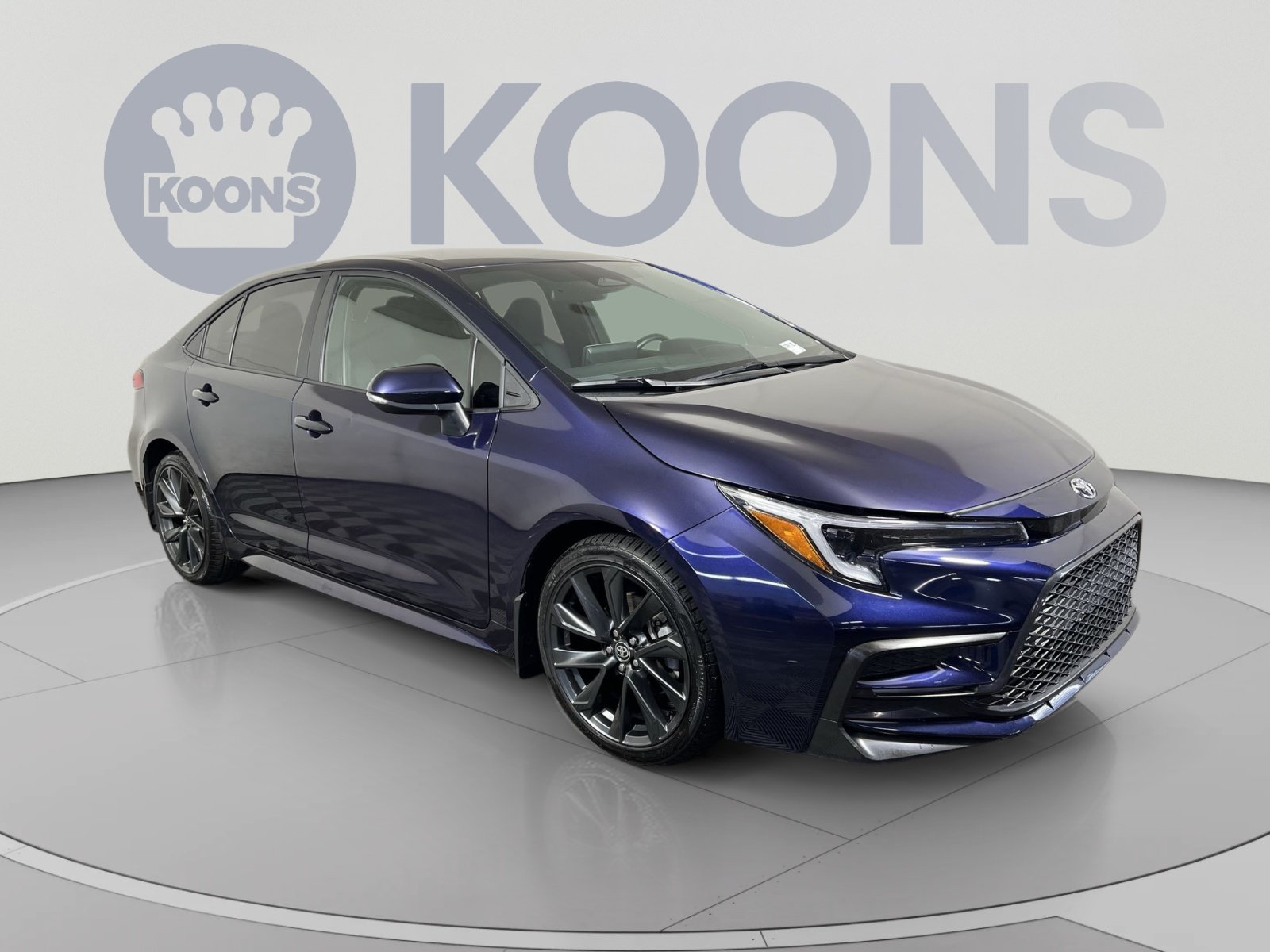 Used 2024 Toyota Corolla SE FWD image 2