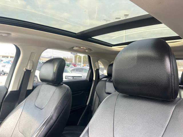 Certified 2018 Ford Edge Titanium w/ Equipment Group 301A image 7