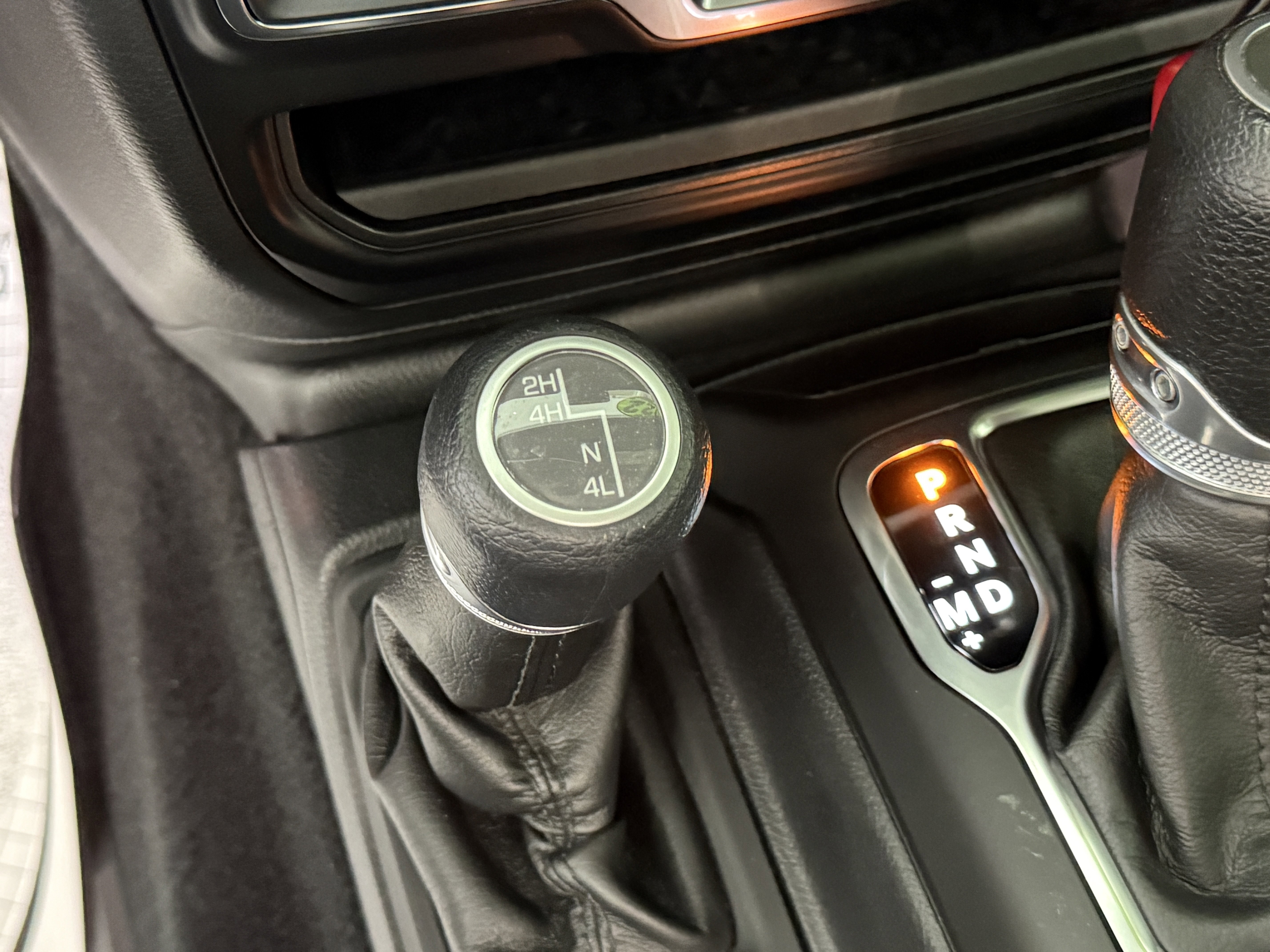 Used 2022 Jeep Wrangler Sport S image 22