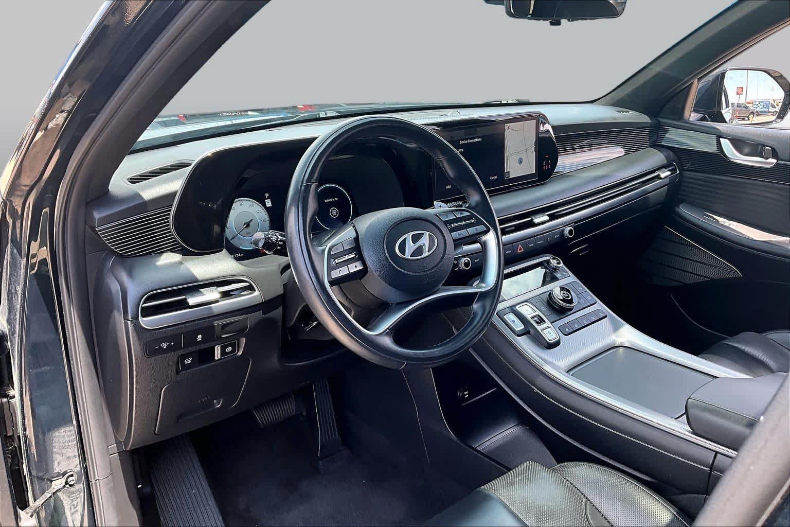 Used 2024 Hyundai Palisade Calligraphy FWD image 17