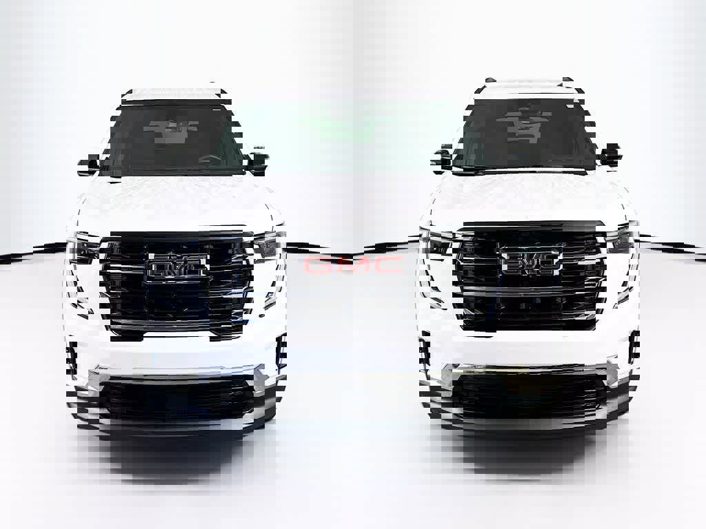 Used 2025 GMC Acadia Elevation image 8