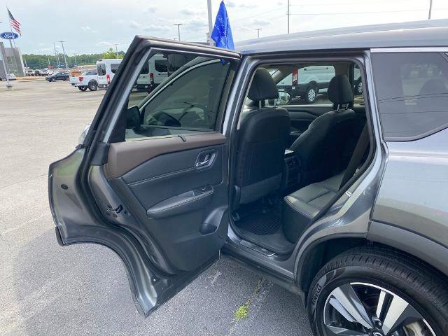 Used 2023 Nissan Rogue SL w/ SL Premium Package FWD image 28